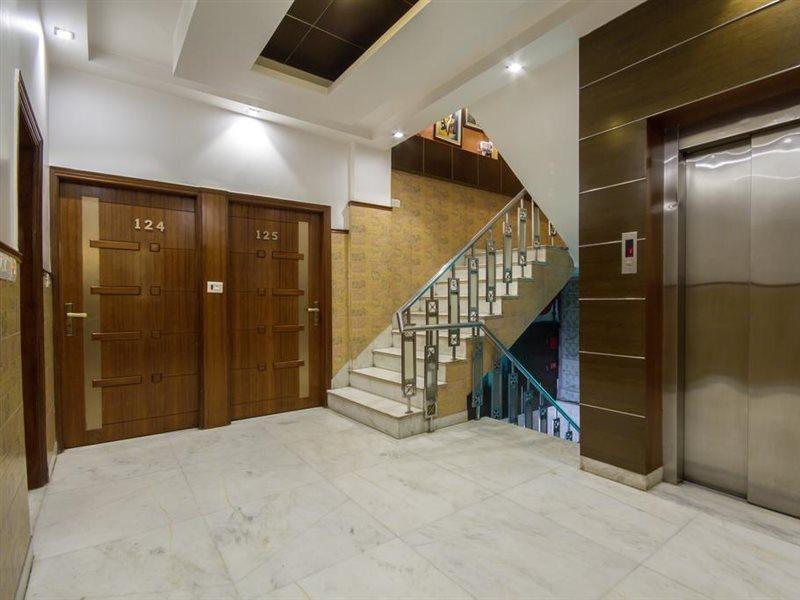 Hotel Aster Inn New Delhi Bagian luar foto