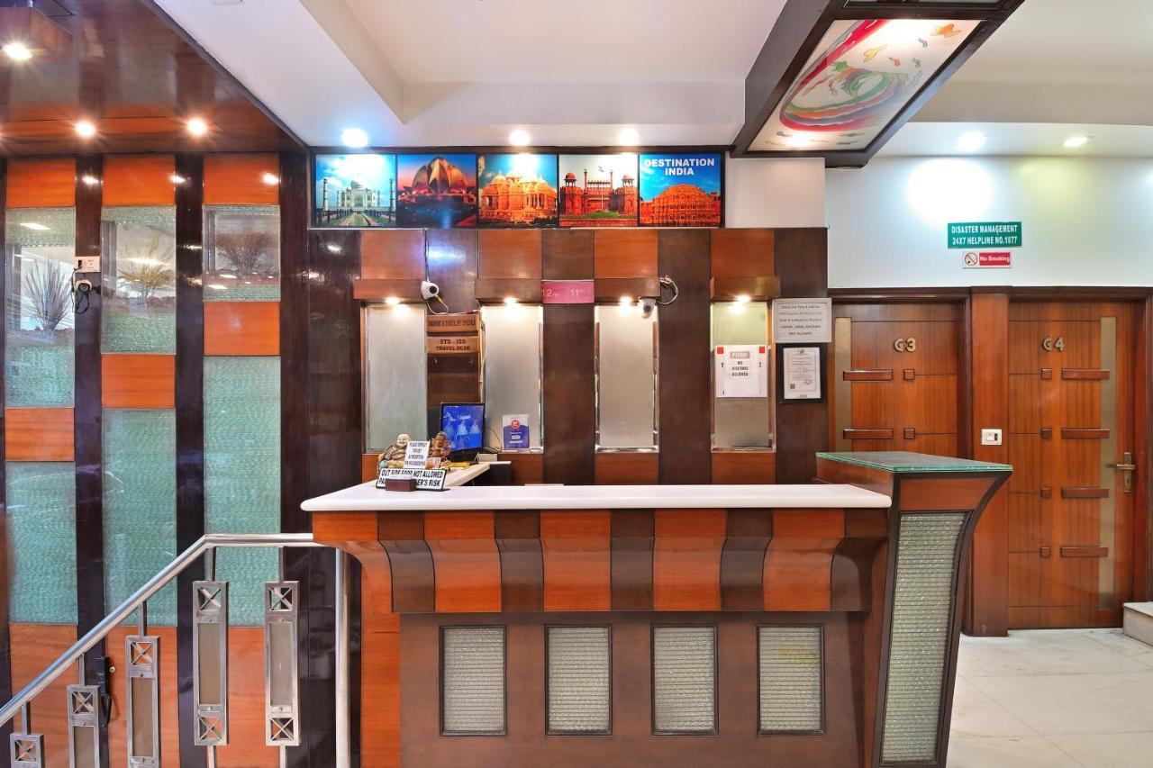 Hotel Aster Inn New Delhi Bagian luar foto