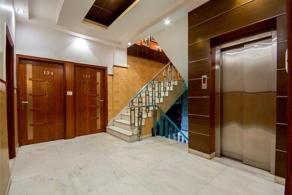 Hotel Aster Inn New Delhi Bagian luar foto