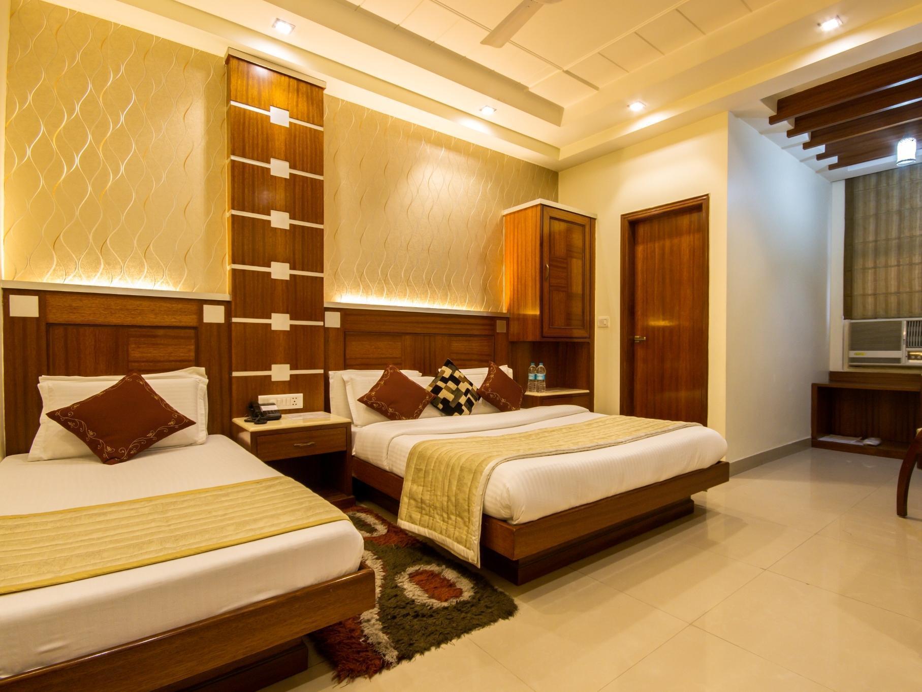 Hotel Aster Inn New Delhi Bagian luar foto