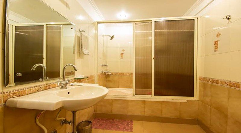 Hotel Aster Inn New Delhi Bagian luar foto