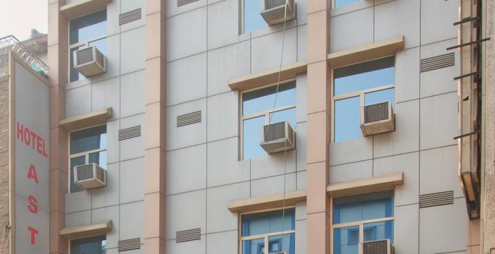 Hotel Aster Inn New Delhi Bagian luar foto